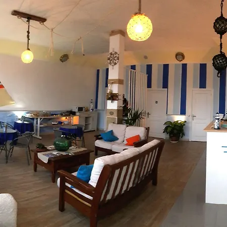 Neon Tenerife Отель