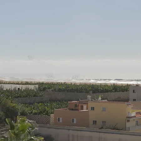 Neon Tenerife 2* Guaza